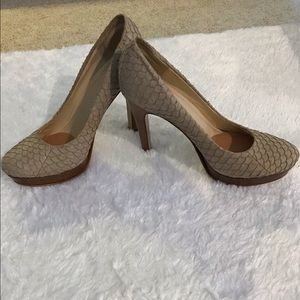 Calvin Klein nude heels size 7.5